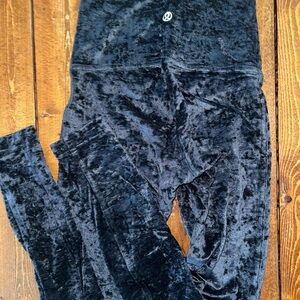 Lululemon Velvet High-Rise Legging